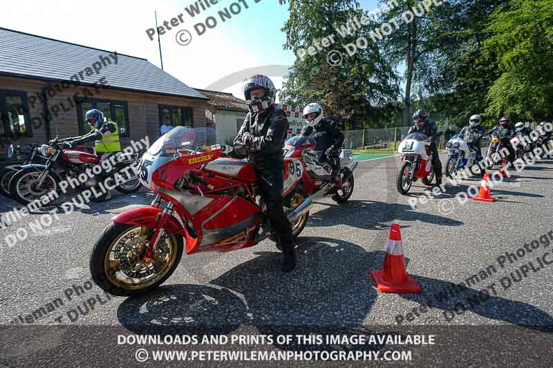 cadwell park;cadwell park photographs;cadwell trackday photographs;enduro digital images;event digital images;eventdigitalimages;peter wileman photography;racing digital images;trackday digital images;trackday photos